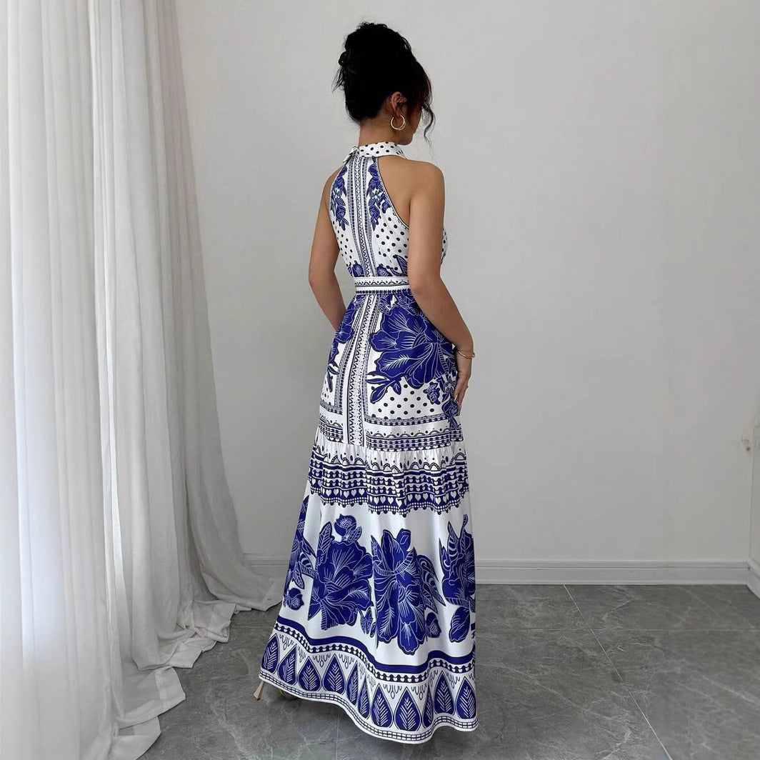 Off-the-shoulder A-line Dress Featuring A Classic Blue-and-white Porcelain Print For An Elegant Look