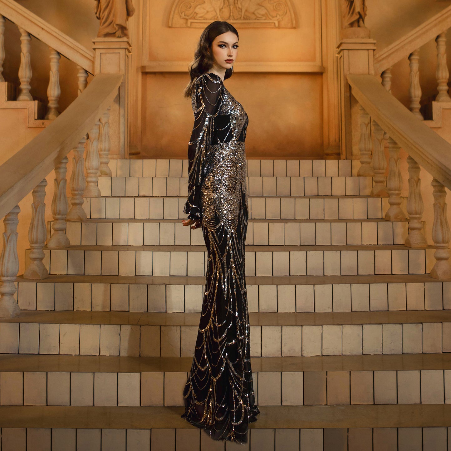 Long Sleeve Round Neck Slim-fit Sheath Sequined Banquet Fishtail Evening Dress