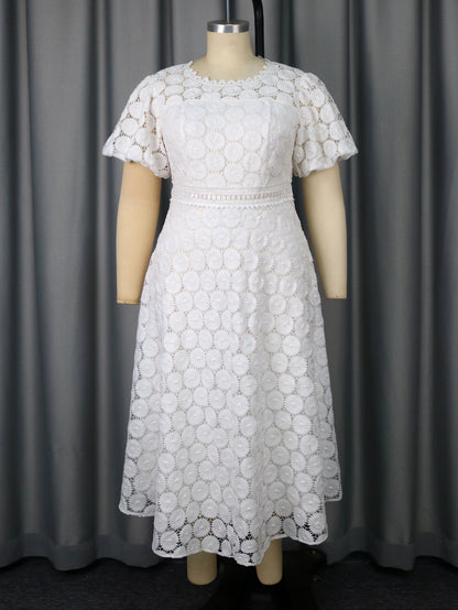 Plus Size Round Neck Lace Puff Sleeve Dress