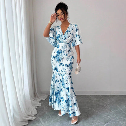 French Round Neck Lantern Sleeve Waist-cinching Slimming Dress