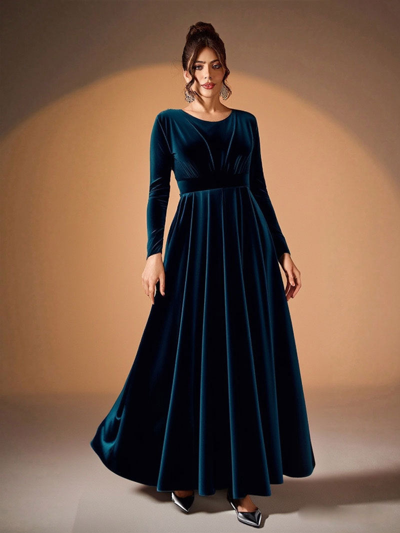 Plus Size Velvet Long Sleeve Dress With Pleats