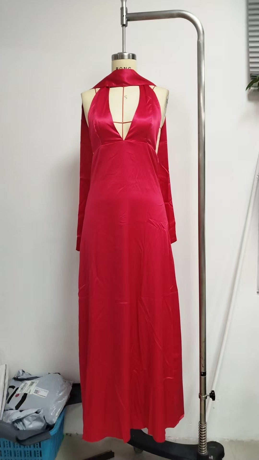 Womens Floral Halterneck Deep V-Neck Backless Bodycon Maxi Dress