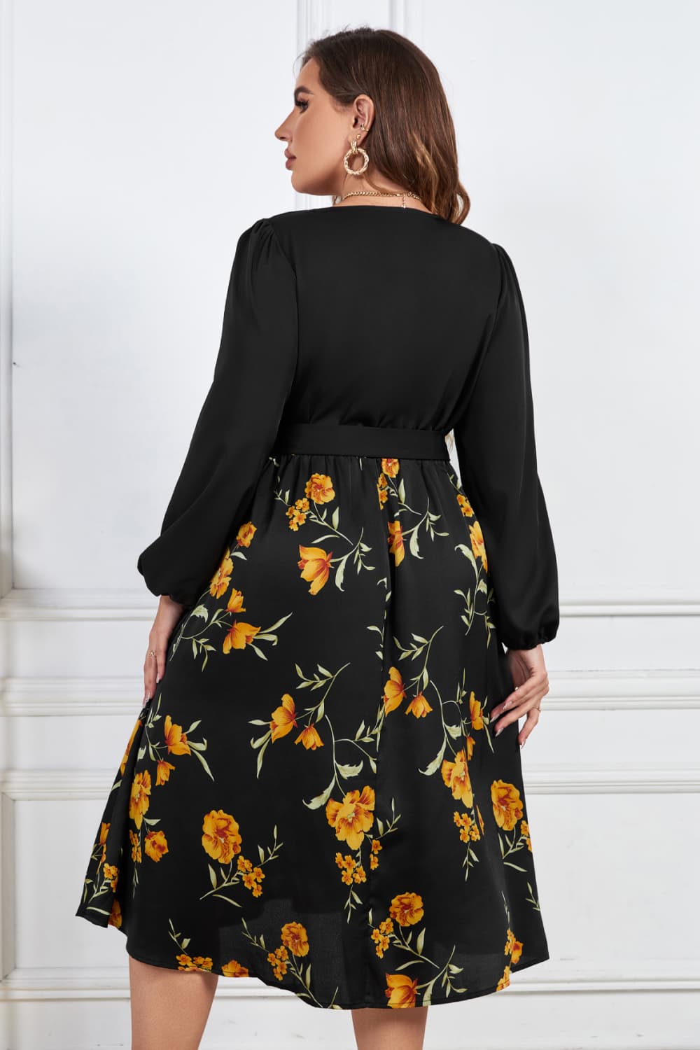 Plus Size Floral Print Tie Belt V-Neck Balloon Sleeve Midi Dress