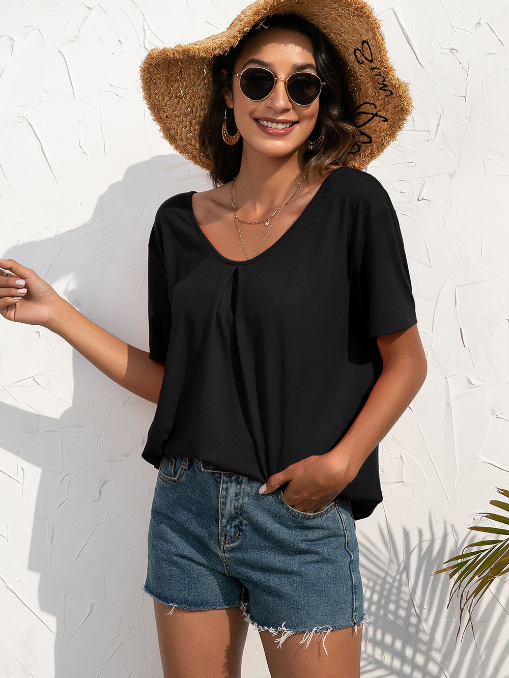 Lace Spliced Round Neck Tee