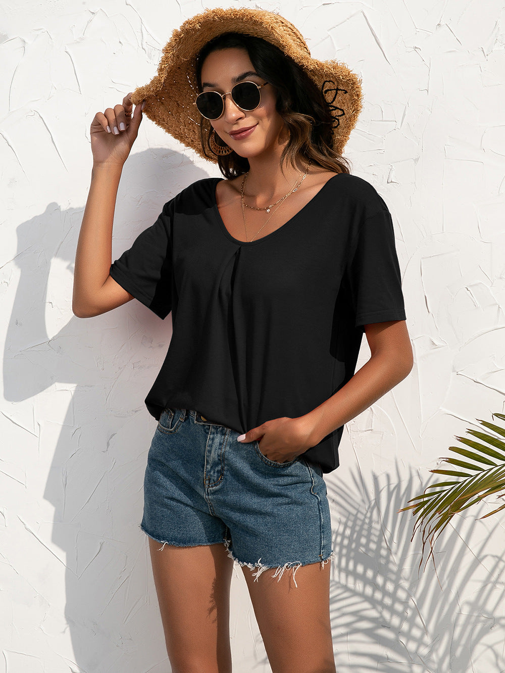 Lace Spliced Round Neck Tee