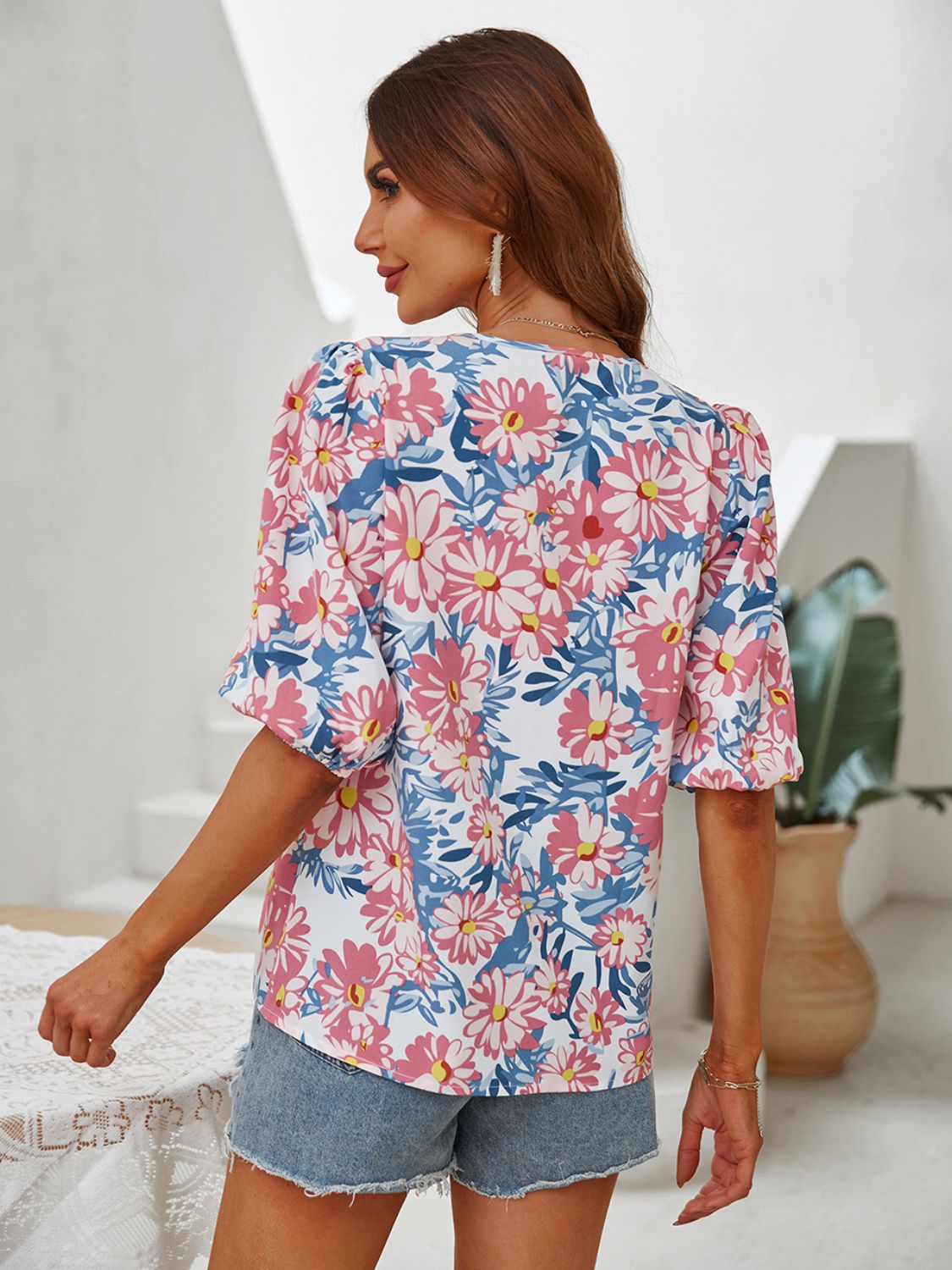 Floral Puff Sleeve V-Neck Shirt